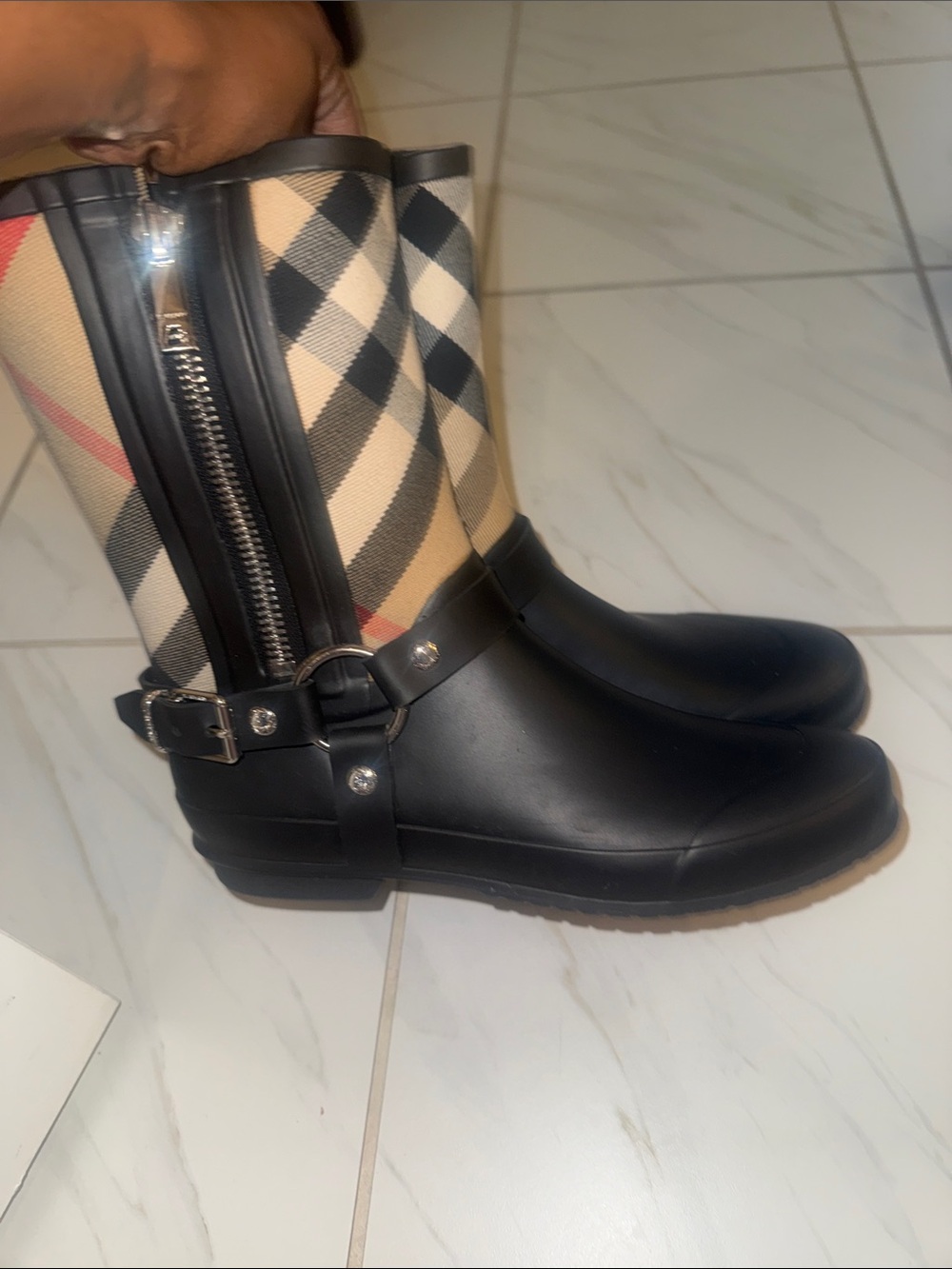 Burberry Black Rubber Harness Rain Boots with Beige Nova Check Shaft - Picture 3 of 4